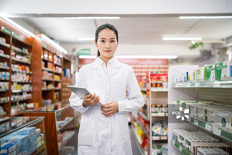 女药剂师肖像图片素材