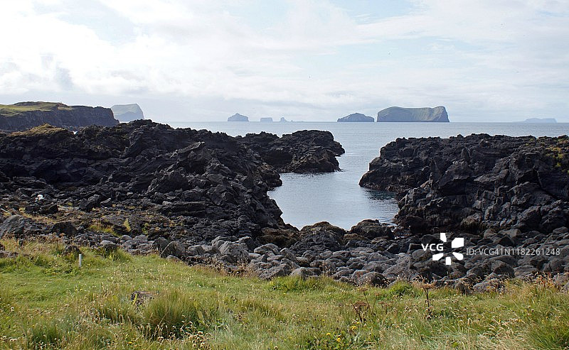 冰岛西人群岛赫马岛的海岸线图片素材
