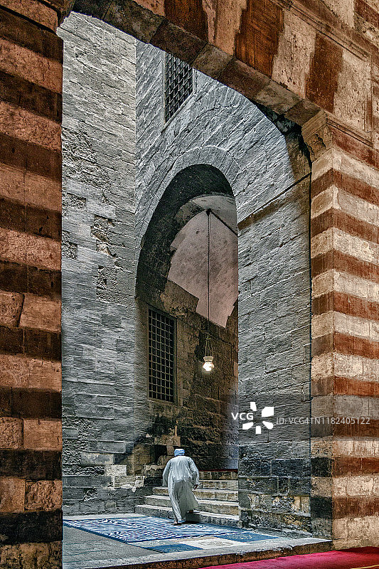 埃及开罗苏丹哈桑清真寺内部图片素材