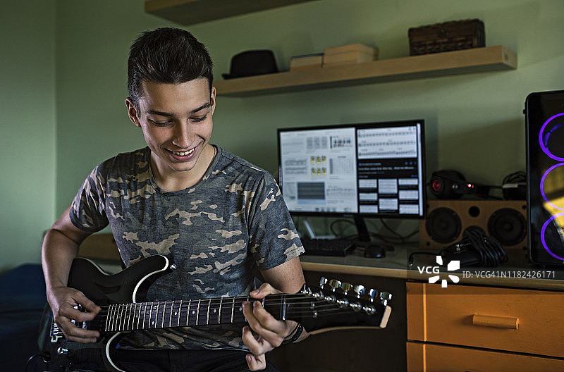 青少年音乐人图片素材