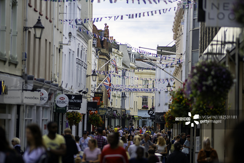 圣赫利尔泽西岛国王街的繁忙景象图片素材
