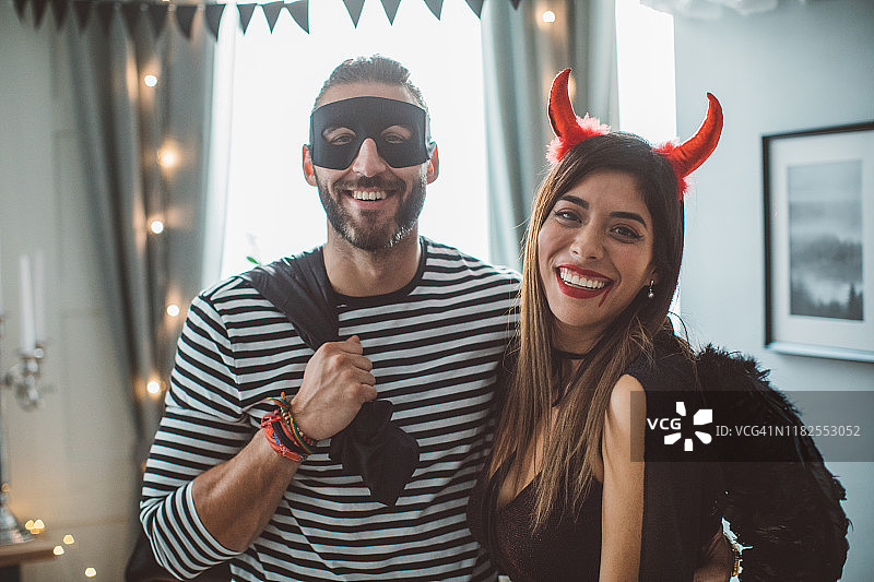 万圣节派对情侣图片素材