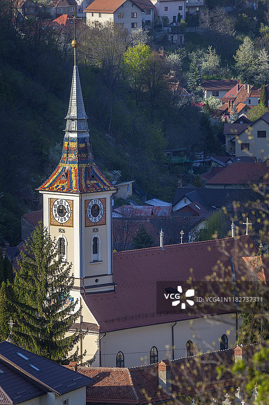 在罗马尼亚克拉约瓦带有钟楼的教堂图片素材