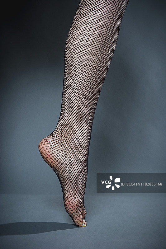穿着网袜的女人腿图片素材