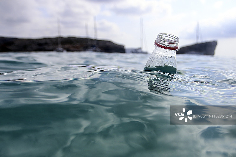 塑料垃圾图片素材