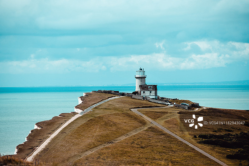 伊斯特本悬崖边的灯塔图片素材