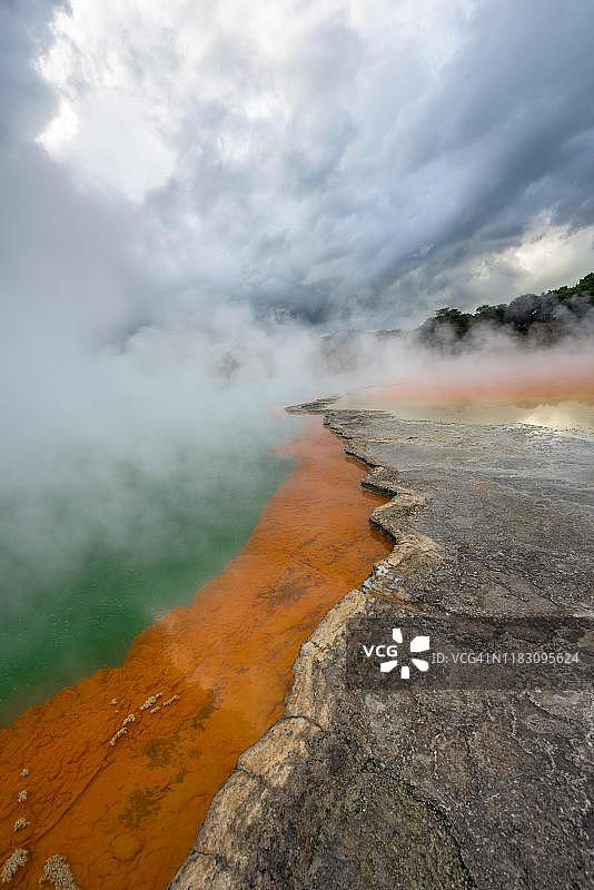 怀奥塔普地热仙境香槟池温泉图片素材