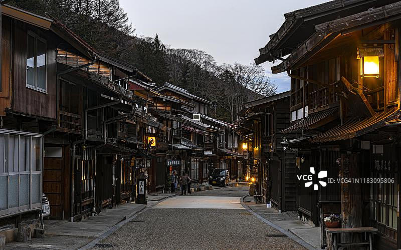 中山道宿场，日本长野县木曾谷楢井宿的古老传统村落图片素材