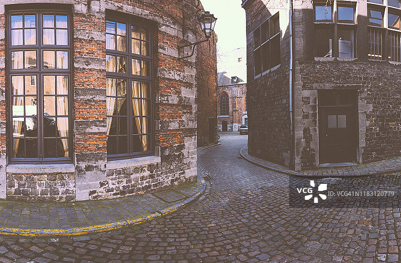 蒙斯街道全景图片素材