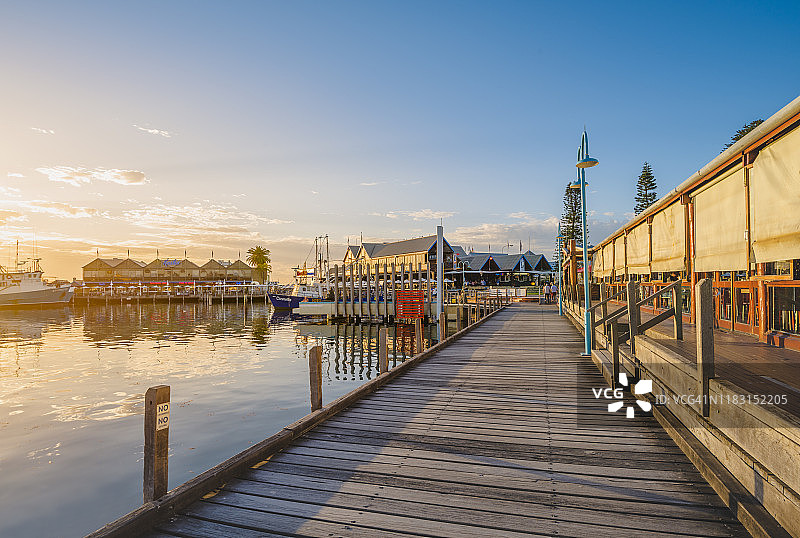 西澳大利亚珀斯弗里曼特尔海滨日落图片素材