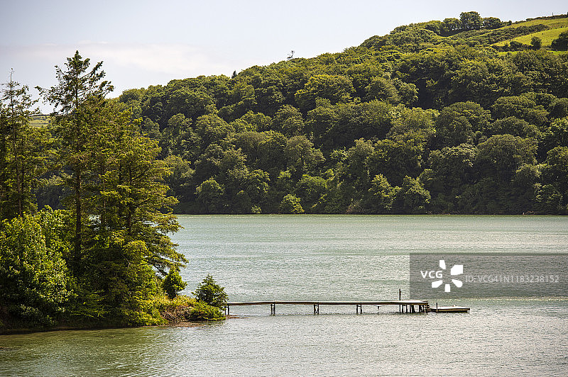 爱尔兰科克郡斯基伯林的木制码头图片素材