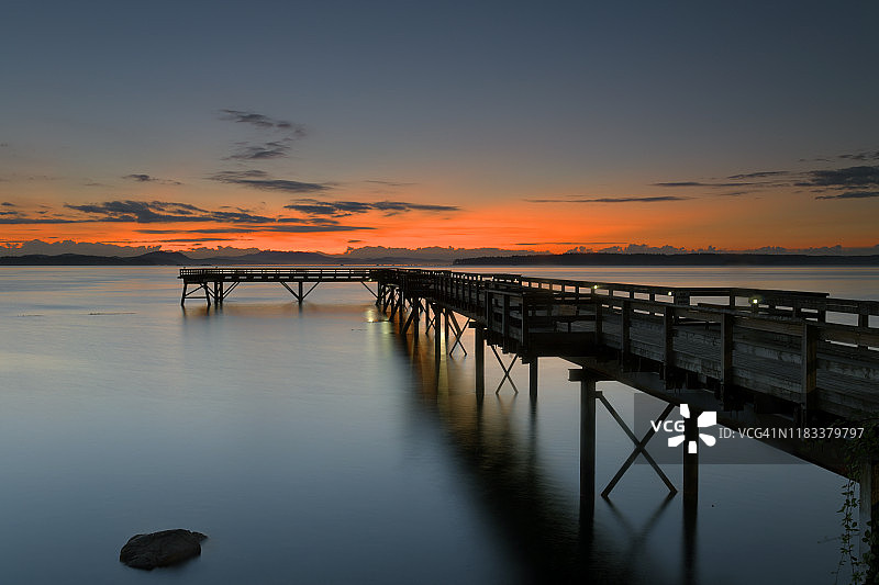 温哥华岛西德尼贝文大道渔人码头日出图片素材