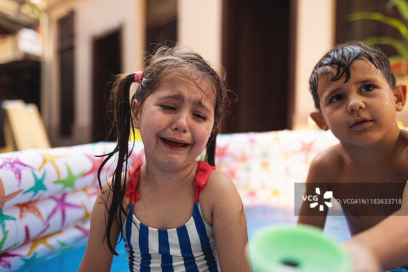 自私的眼泪图片素材