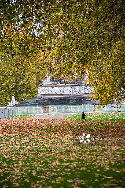 秋天的阿尔伯特纪念碑图片素材