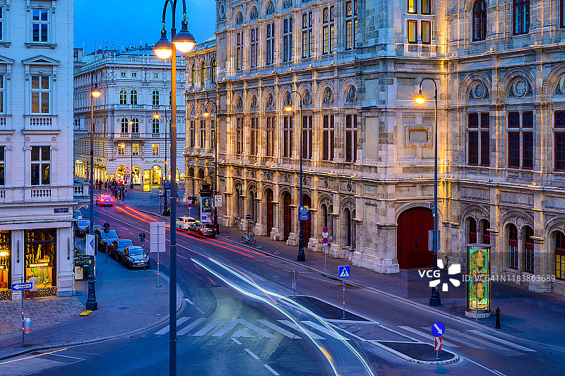 维也纳日落时分的国家歌剧院图片素材