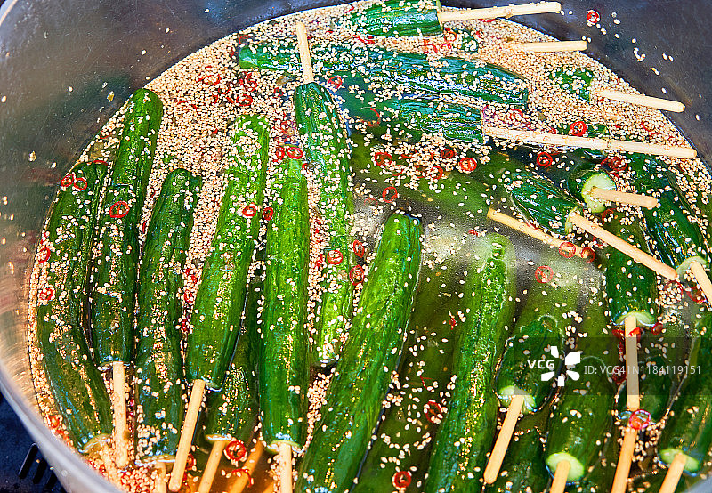 黄瓜、辣椒和芝麻，锦市场，京都，日本旅行，JR线路图片素材