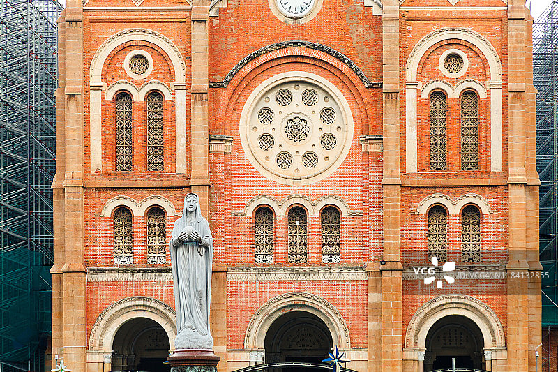西贡圣母大教堂的立面细节图片素材