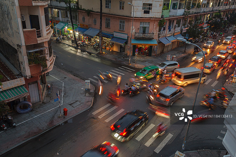 西贡第一区路口高峰时段的交通图片素材