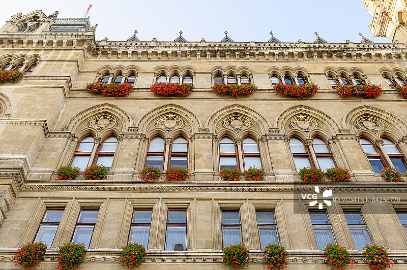 维也纳市政厅历史建筑外墙图片素材