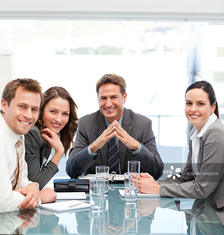 经理和他的团队的肖像图片素材