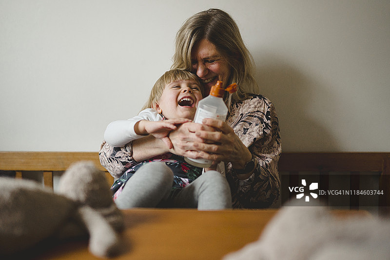 祖母和孙女图片素材