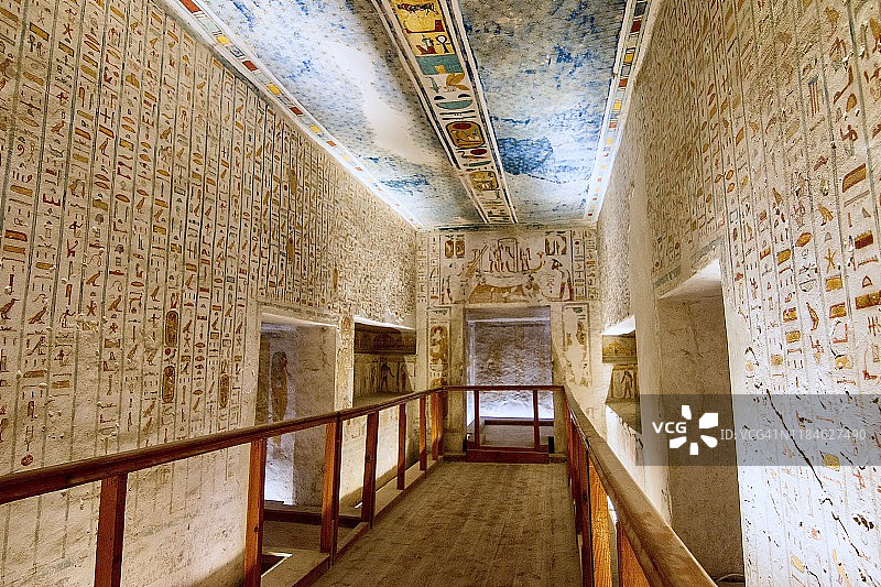 埃及帝王谷法老墓内部图片素材