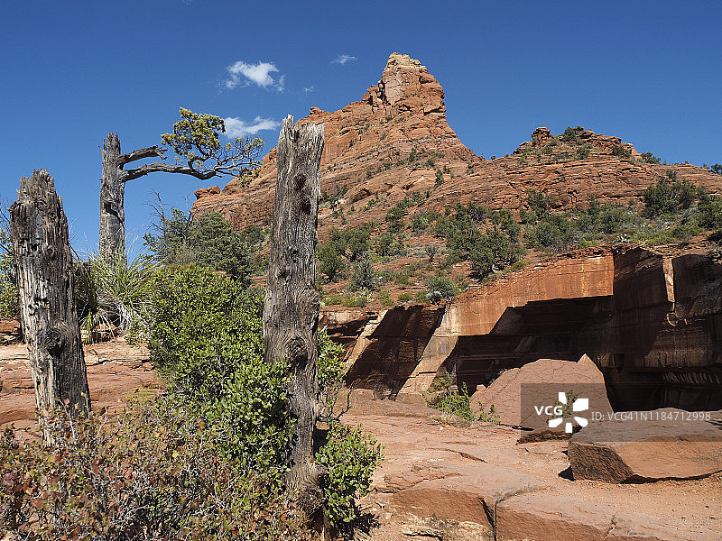 亚利桑那州塞多纳士兵通道的魔鬼厨房天坑和狮身人面像图片素材