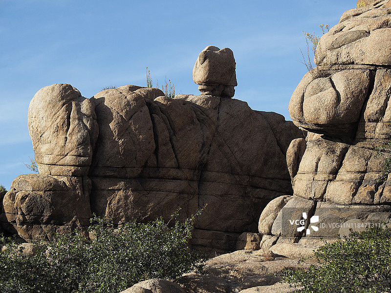 亚利桑那州普雷斯科特沃森湖水库的花岗岩峡谷景色图片素材