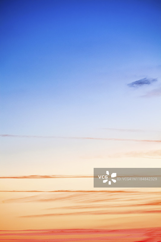 日落时分：云景图片素材