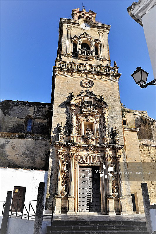 阿科斯德拉弗龙特拉的圣佩德罗教堂图片素材