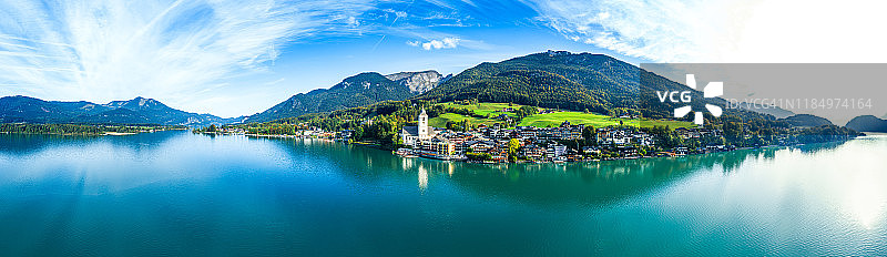 圣沃尔夫冈和上奥地利州萨尔茨卡默古特小镇圣沃尔夫冈，奥地利，欧洲图片素材