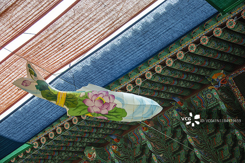 韩国曹溪寺传统韩式鱼灯图片素材