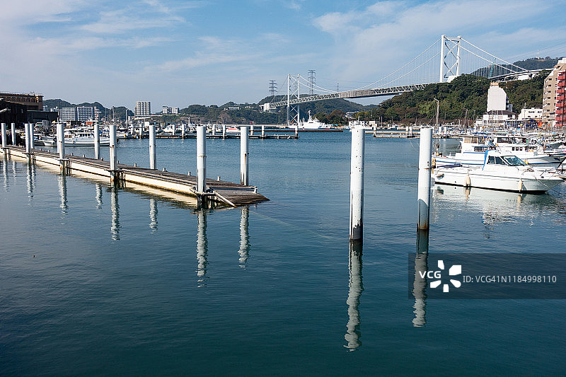 日本福冈县和山口县之间的关门海峡图片素材