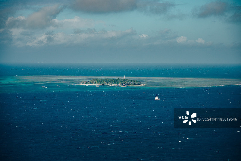 绿色岛屿图片素材