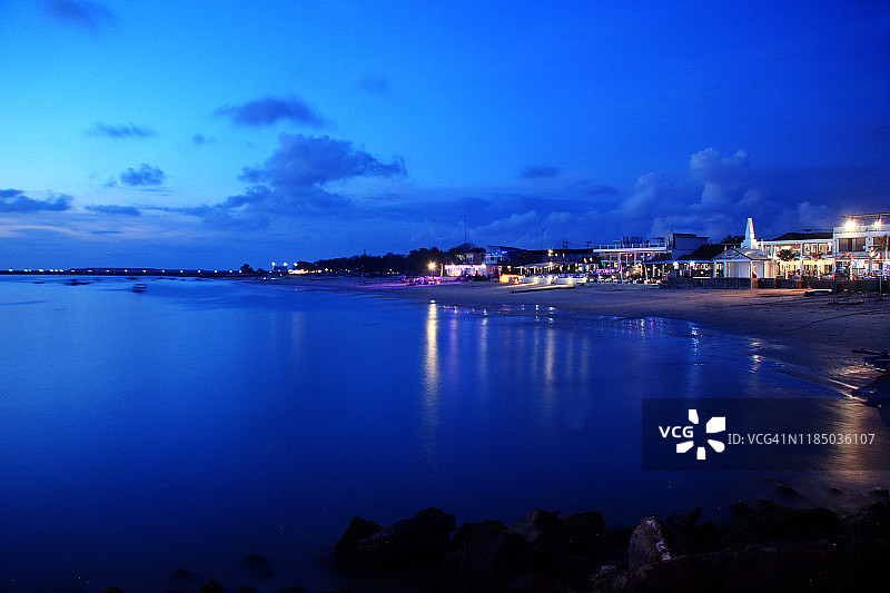 海滩夜景光影图片素材