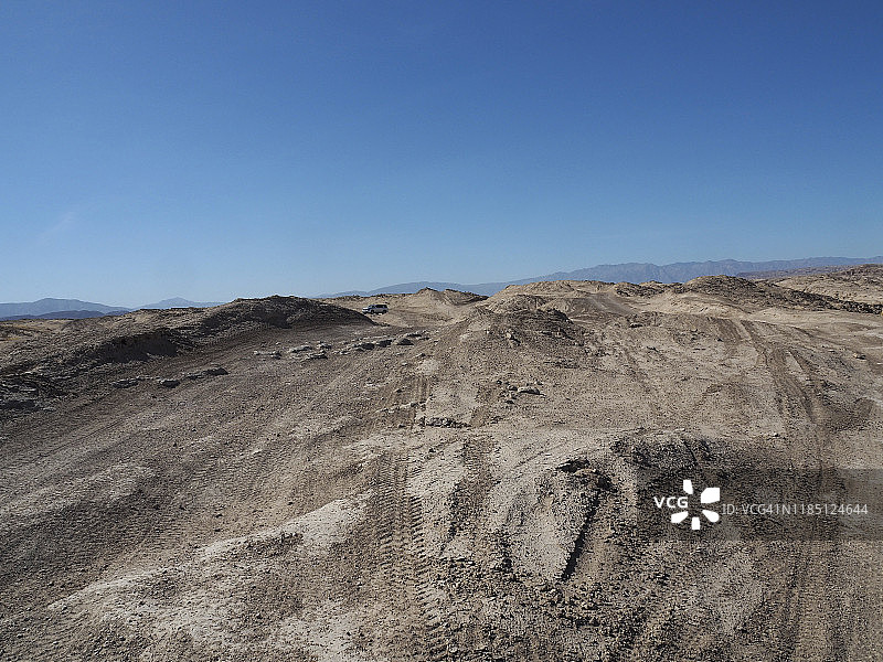 加利福尼亚州安扎博雷戈沙漠州立公园的南瓜地小径图片素材