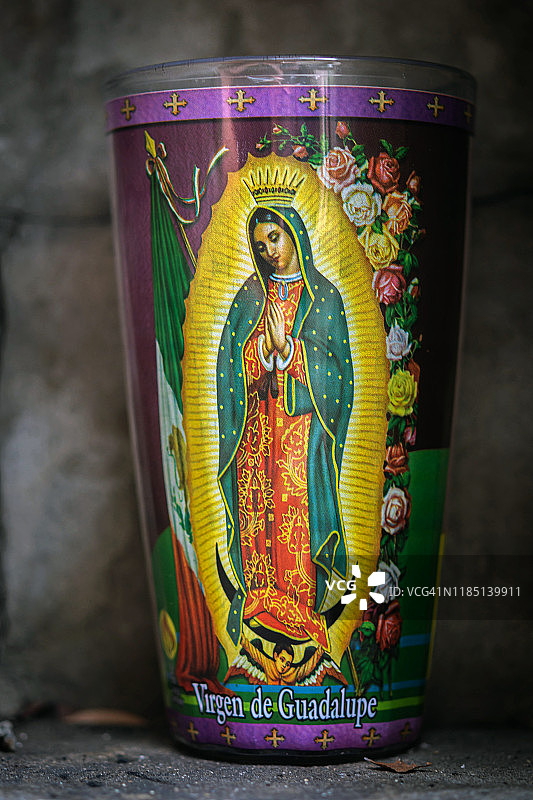 还愿蜡烛图片素材