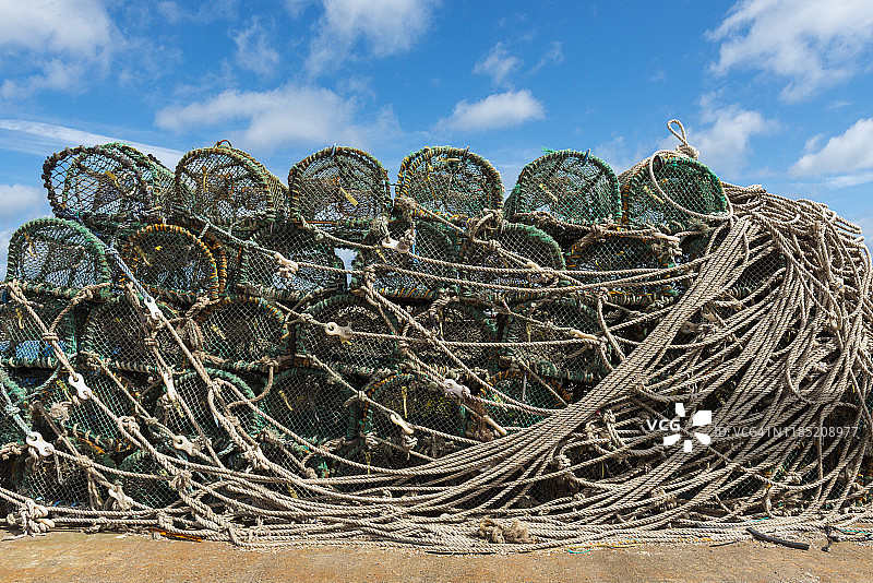 英国诺森伯兰郡西Houses港的捕虾器图片素材