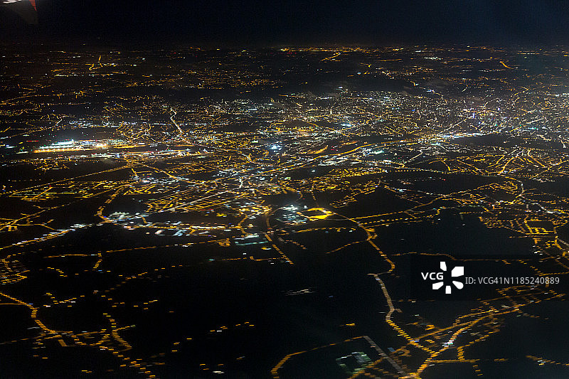 夜间布鲁塞尔鸟瞰图图片素材