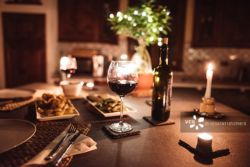 居家圣诞晚餐图片素材