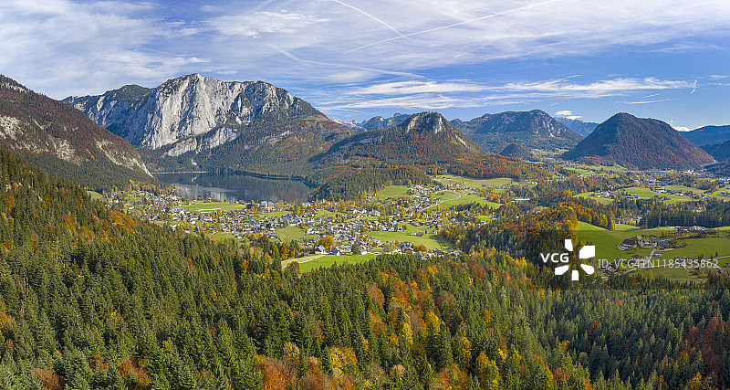 奥地利施蒂利亚州阿尔陶塞湖图片素材