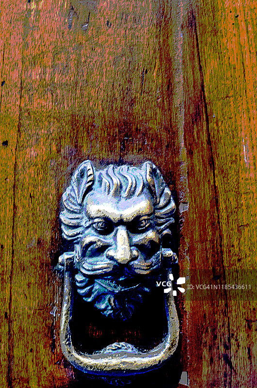 意大利沃尔泰拉的狮子门环图片素材