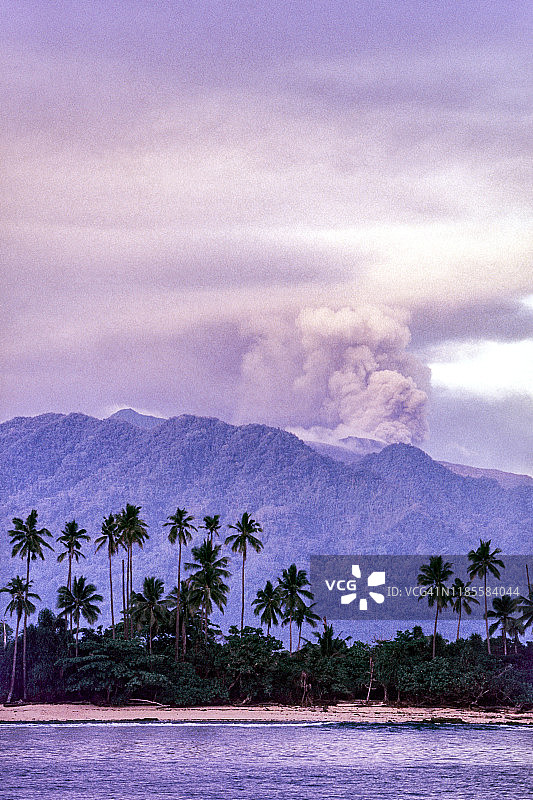 印度尼西亚杜科诺火山图片素材