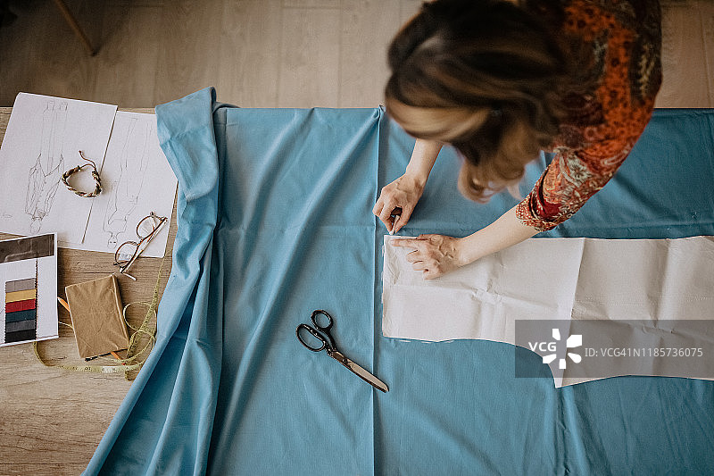 进行一些小调整图片素材