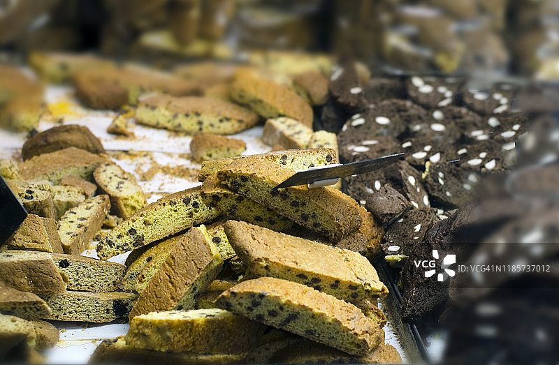 意大利佛罗伦萨户外市场烘焙食品图片素材