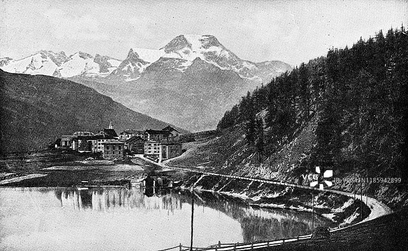 19世纪瑞士乌里州卢塞恩湖畔的锡西孔村图片素材