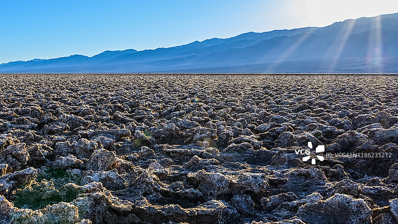 死亡谷国家公园的魔鬼高尔夫球场图片素材