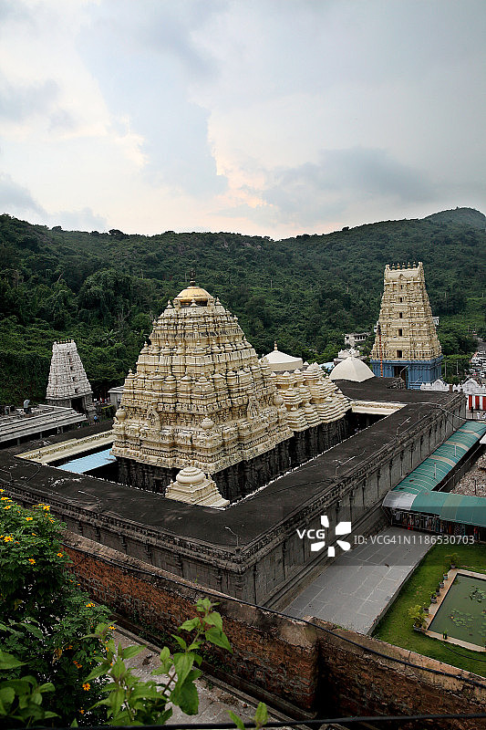 印度辛马查拉姆瓦拉哈拉克希米 Narasimha 寺庙图片素材