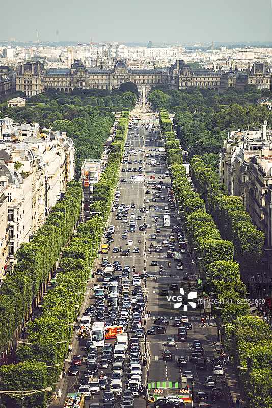 从凯旋门俯瞰香榭丽舍大街图片素材