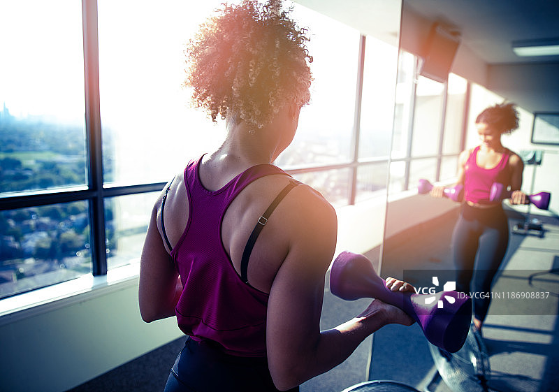 举重女人图片素材